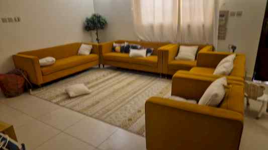 دينا طش اغراض القديمه باحي الخزامي 